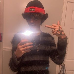 Meet your Posher, Dominic